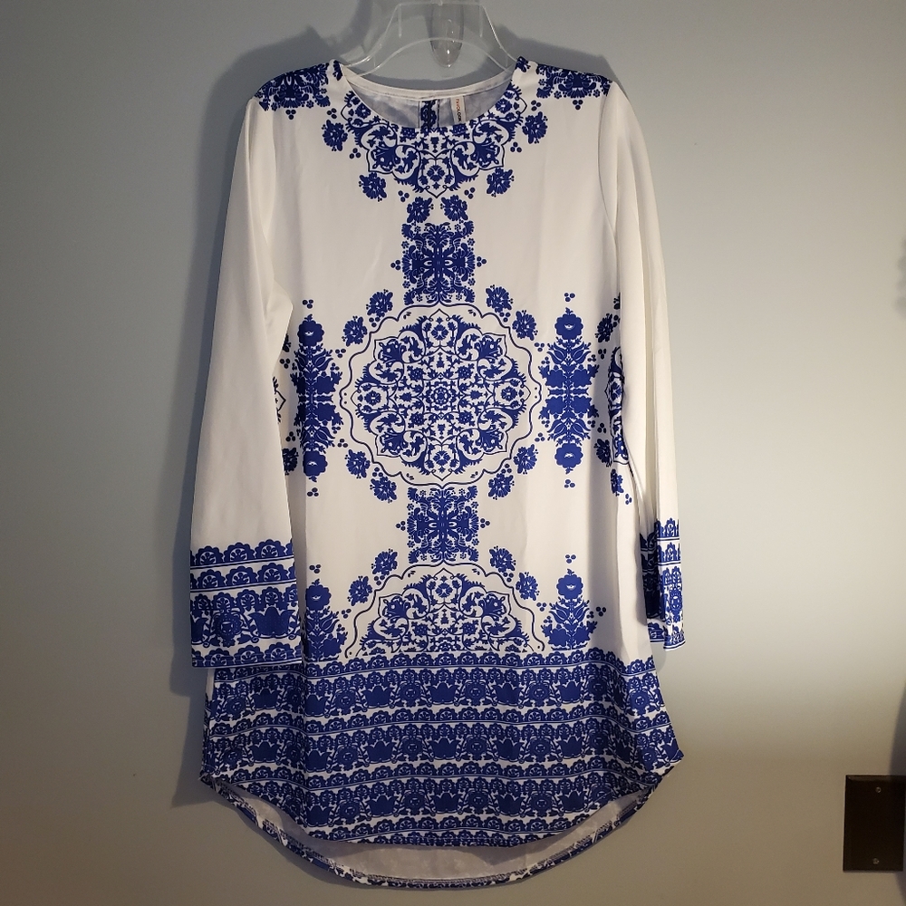NWT Swim Cover-Up, Size 12 (approximately)